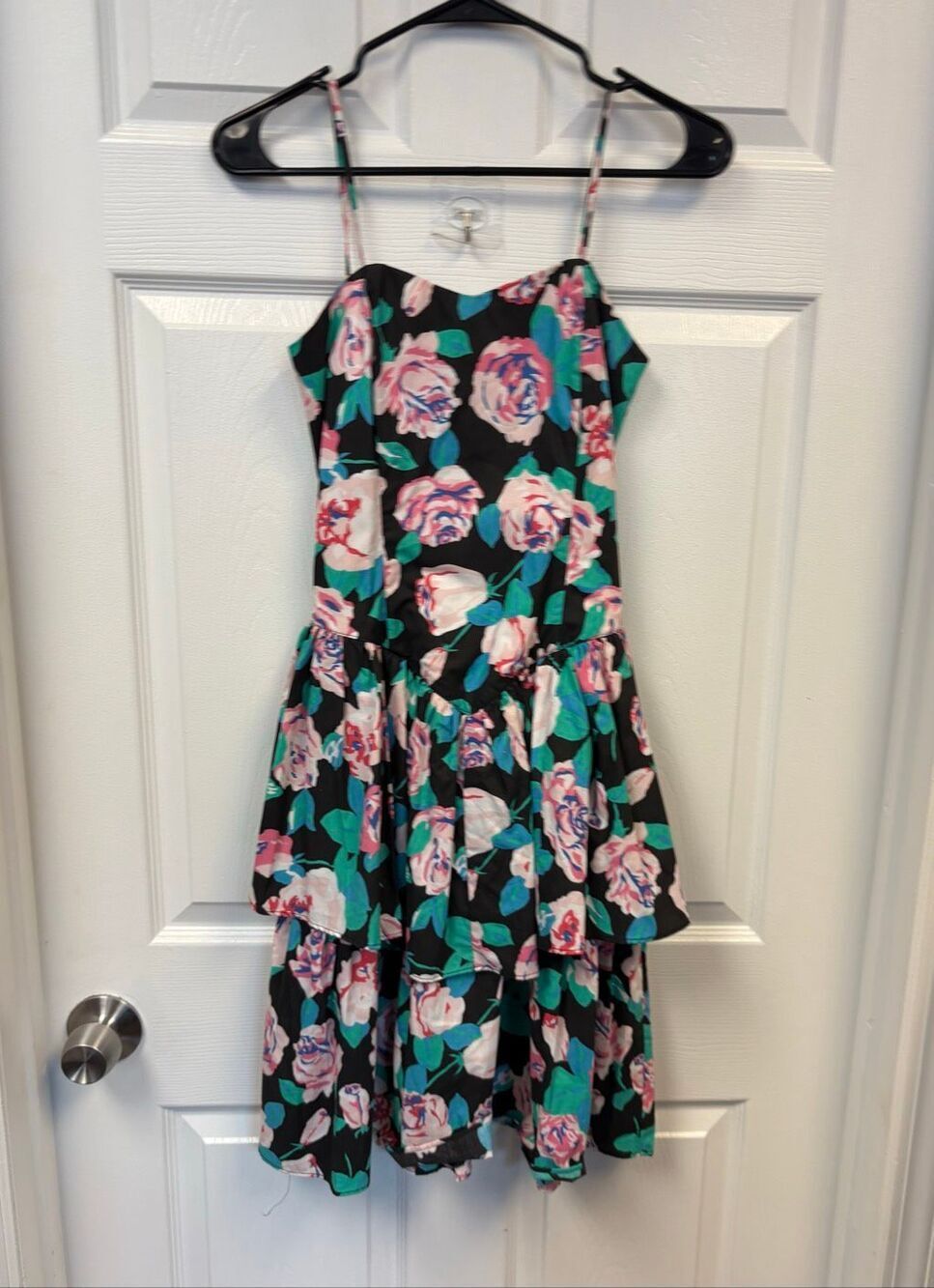 Vintage Floral Layered Ruffled Dress - Picture 2 of 7